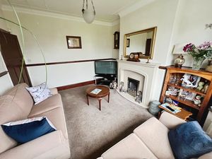 Lounge- click for photo gallery